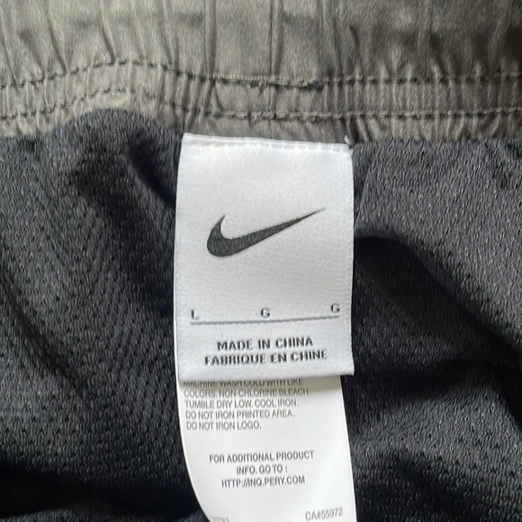 Nike Men’s Swimming Trunks - Picture 4 of 5